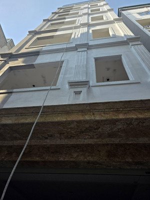 bán nhà phạm văn đồng, xuân đỉnh lô góc xây 7 tầng thang máy thông sàn, oto vào nhà, 20m ra mặt phố