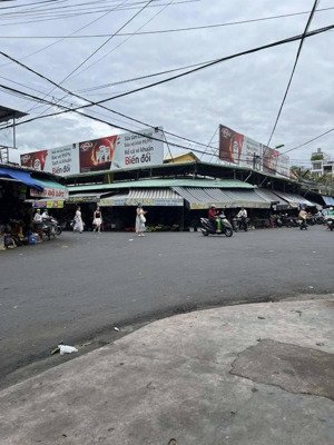 bán nhà 2 mt huỳnh thúc kháng. dt 134m2 ngang 4m7. chỉ 18tỷ090