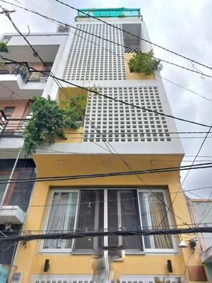 Nhà Đẹp hẻm nhựa 6m Trường Sa 4,5x13 ngay Huỳnh Văn Bánh-Lê Văn Sỹ 5 Tầng chỉ 15 Tỷ