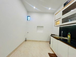 nhà đẹp lung linh - full nội thất xịn - ngõ thông - tại phố trương định. dt 23m -2 tầng