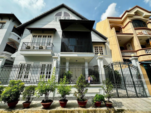 bán nhà siêu vị trí mặt tiền đường hoa mai, phường 2, phú nhuận. dt (8x18m) - hầm 4 tầng- giá 39 tỷ