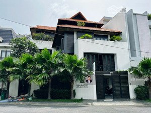 nhà đẹp 2 mặt tiền nguyễn văn hưởng p. thảo điền - dt (25x20m) - hầm 3 lầu - giá chỉ 97 tỷ tl