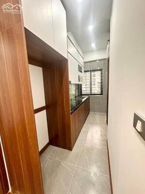 Bán chung cư ở Hoàng minh giám 2 ngủ full đồ, mới đẹp và ở ngay, sổ cất két