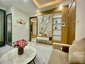 bán nhanh căn cccmn phố cự lộc - thanh xuân. diện tích: 35m2 + cạnh royal city - nguyễn trãi