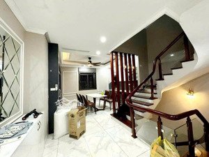 16 tỷ hơn nhà đẹp 6 tầng thang máy kđt văn phú mt 5.5m ôtô vỉa hè