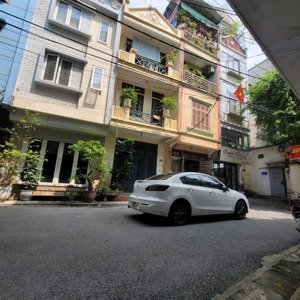 tôi cần bán căn nhà số 447/51a phố ngọc lâm, long biên,30m,ô tô tránh, ngõthông,2 mặt đường,11,9 tỷ