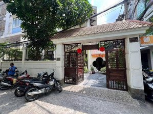 khan hiếm biệt thự nguyễn văn hưởng, p. thảo điền (15 x 26m cn: 380m2) hđt: 95tr/th - 79 tỷ