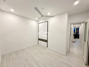 chung cư nơ trang long 80m2, tầng thấp, nhà đẹp, có sân vườn nhỉnh 3tỷ, sổ hồng lâu dài