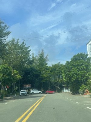 bán biệt thự 240m2 tại kdc nam long, đỗ xuân hợp, phước long b, q9, chỉ với 24 tỷ