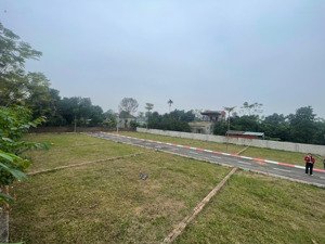 đất nền trại hồ full thổ cư chỉ 5 phút đến đại học quốc gia & đại học fpt