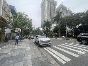 siêu hiếm căn chung cư 77,255m toà ct7a văn quán,hà đông,view trực diện pháo hoa,giá nhỉnh 5 tỷ