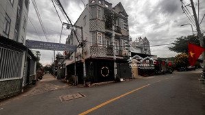 bán nhà 2 mặt hẻm xe hơi huỳnh thị hai vị trí đẹp, tmt quận 12, giá tốt 55tr/m2, dt68m