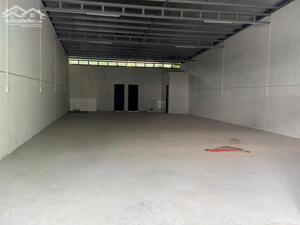 Cho thuê kho 230m2 đường xe tải tại TP Bến Tre.Gía 10 triệu