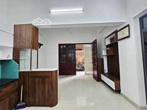 nhà ngõ 378 thuỵ khuê tây hồ gần phố, gần hồ tây lô góc, đường trước nhà 3m. 55m2. mt 6,7m. ở luôn