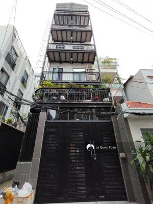 siêu chdv 5 tầng (14pn), hdt 60tr/th, dt 4.5x17m-76m2, góc 2 mặt hxh phan đăng lưu, bt chỉ 15,5 tỷ