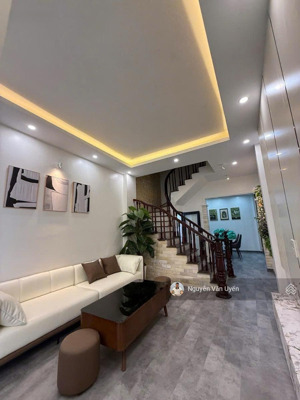 phố đội cấn, ba đình, 42m2 x 5 tầng, mặt nghách thông, nhà đẹp dân xây kcbt, full nội thất xịn