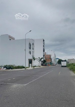 bán lô vcn phước long 2 đường b11