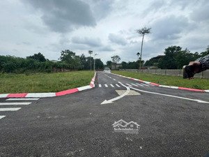 chính chủ bán đất trại hồ, sát khu đô thị mới hòa lạc gần đại học fpt