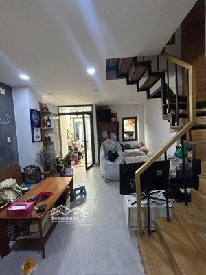 nhà phố 3 tầng mới, hiện đại. hẻm 3m đẹp đường 79 tân quy q7, 3pn, shr, giá chỉ 6,5 tỷ (tl)