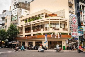 ngợp bank bán góc 2mt trần hưng đạo, 5 x 20, 4 tầng, phê la thuê 120 triệu/tháng, chỉ còn 45 tỷ