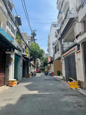 xe hơi ngủ trong nhà - siêu phẩm đường lê văn sỹ, p12 - ngang lớn 6,2x13m - 4 tầng - giá 18,7 tỷ