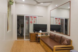 bán nhà khương trung,2 thoáng, ngõ rộng, gần ô tô, 30m2x4tx3n đủ đồ cho tổ ấm nhỏ đón tết, giá 6 tỷ