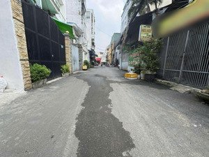 gấp - nhà cũ 2 lầu, 54m² (4x13.5), oto quay đầu nguyễn văn khối 20m ra mặt tiền, chỉ 7.4 tỷ có sổ