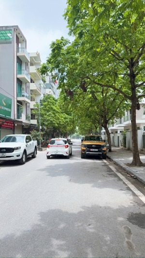 bán nhà phân lô vỉa hè 7 tầng thang máy dương nội hà đông - cạnh aeon mall ô tô vào nhà kd tốt