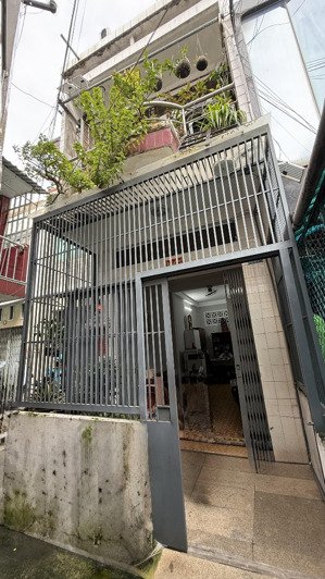 bán nhà ngay ngã ba đường bình thới và minh phụng nhà sát mt đường 4,8 tỷ