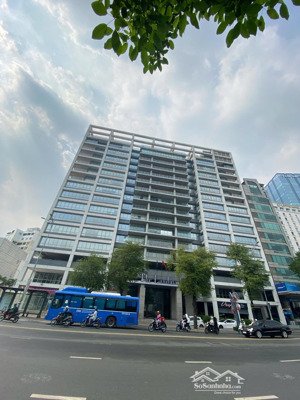 bán đất góc 2mt thảo điền quận 2, 240m2 - ngang khủng 12m, ctxd: hầm + 7 tầng, đường 10m, giá mềm.