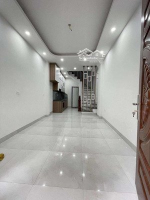 bán nhà hoàng hoa thám, 41m2, 10.7 tỷ, 10m ô tô, sát phố, hàng xóm hồ tây, bạt ngàn tiện ích.