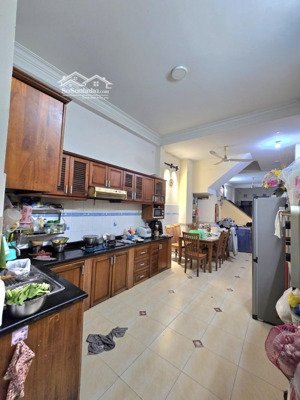 bán gấp nhà hẻm xe hơi vô nhà quận 3 - hẻm ô tô tránh nhau, gần mặt tiền - 60m2 xây dựng/216m2 sàn