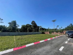 đất trại hồ vị trí vàng gần đại học fpt, pháp lý sạch, sổ sang tên ngay