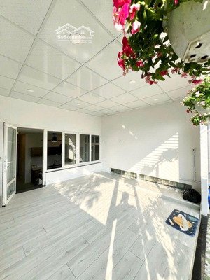 chỉ 3,5 tỷ - nhà đẹp 2pn 2wc - sổ 50/70 m² - nơ trang long