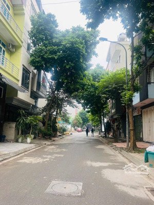 bán gấp nhà khu phân lô vỉa hè ô tô đỗ cửa mậu lương 65m2 4t giá chỉ 15 tỷ