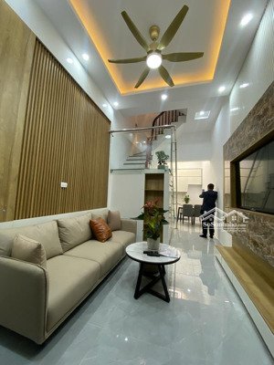 40m ô tô tránh, phân lô hoàng mai, thoáng sáng, nội thất cao cấp, sđcc, 41m2, nhỉnh 7 tỷ.