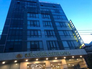 bán khách sạn trung tâm tp đà nẵng có 136 phòng giá 180 tỷ