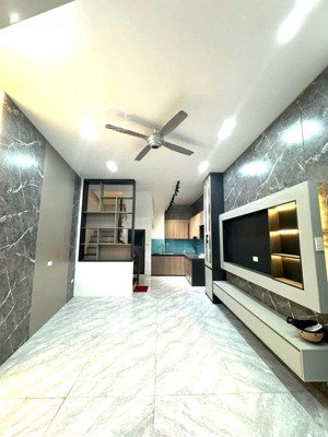 chính chủ nhà dân xây - ngọc thụy - long biên - 55m - 4t - mt4m - vf3 đỗ cửa - chỉ 9,x tỷ ( có tl )