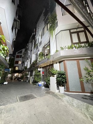 nội khu c13 - 19 cư xá phú lâm b, chỉ duy nhất 1 căn bán. giá chỉ 8 tỷ x