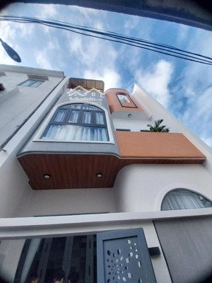 nhà mới 3 tầng kiệt 3m dũng sĩ thanh khê.