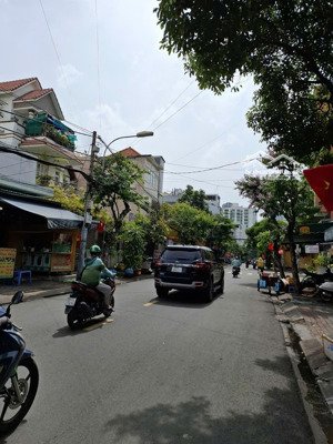 lô đất đẹp lâm văn bền 60m2(4.7*12m), gần chợ tân mỹ, xây dựng tự do, 4 tầng, 6.9 tỷ