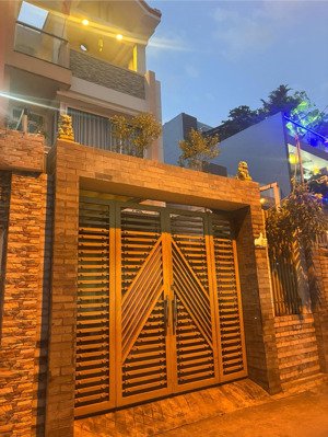 hiếm bán-nhà 1 trệt 2 lầu, 98m2, sân xe hơi, đỗ xuân hợp, trung tâm phước long a, giá 11tỷ