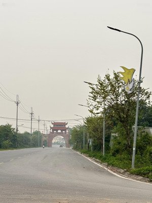 mảnh đất yên mỹ gần hồ 421m2-2,6 tỷ-ô tô- ngõ thông