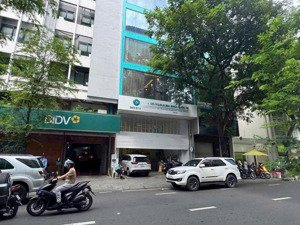 cho thuê góc 2mt đường số 2 cư xá đô thành.p4. quận 3 dt:9x10m 6 tầng 53tr/tháng ( thương lượng )