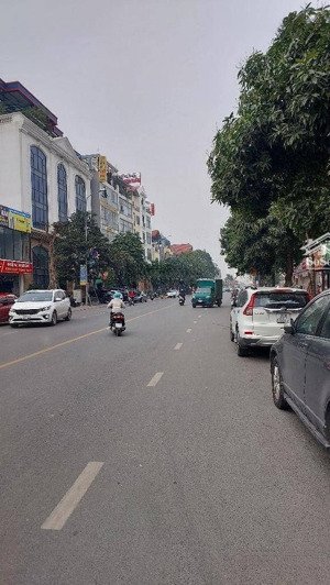 bán nhà mặt phố trâu quỳ dòng tiền tốt, gần học viện nông nghiệp, 18 tỷ