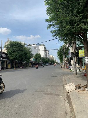 bán nhà đẹp tại p15 tân bình hẻm xe máy thông đường cống lở và phạm văn bạch - 3 tầng - dt đất 53m2