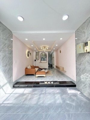 nhà đẹp đỗ thừa luông-tân phú. 66m2 -4tầng -nhỉnh 8xty
kết cấu: 1 trệt + 2 lầu