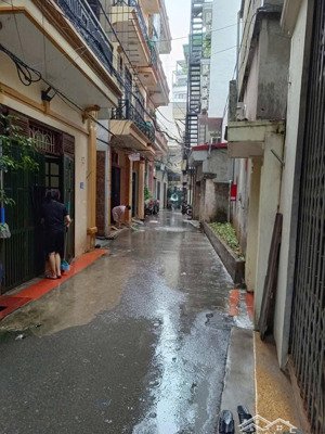 nhà mặt ngõ vf3 đỗ cửa phố bạch mai kinh doanh nhà đẹp 2 thoáng dân xây ở ngay 40m2 x5t giá 7.9 tỷ