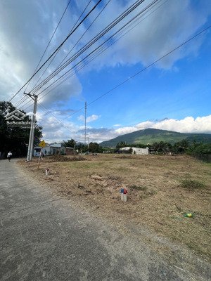 chính chủ bán lô góc suối tân full thổ, ngay quốc lộ 1a cách nha trang 15p