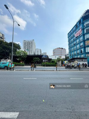 quá hiếm mặt tiền lê quang định q.bt - dt 17 x 41m - cn : 610m2 - ctxd 1 hầm - 9 tầng - giá 100 tỷ